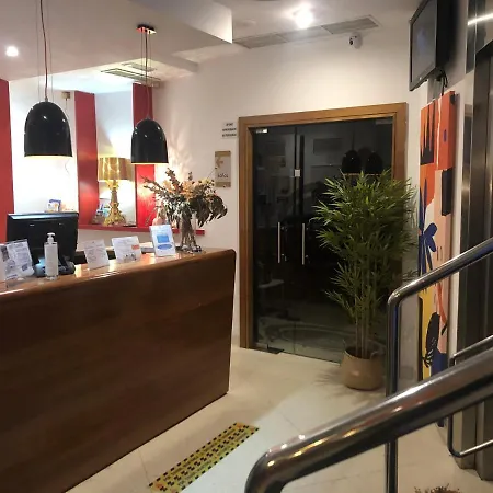 Guest house Albany 2*