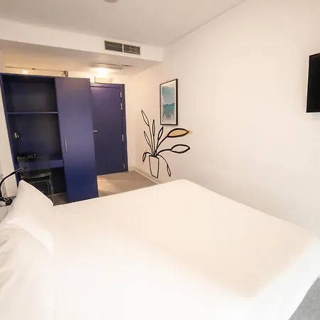 Albany Guest house 2*