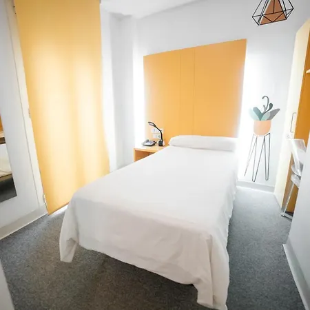 Albany Guest house 2*
