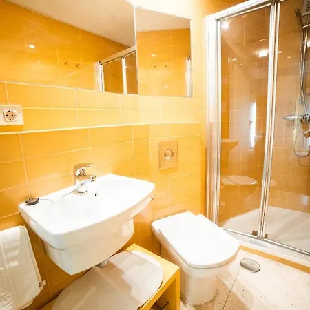 Albany Guest house