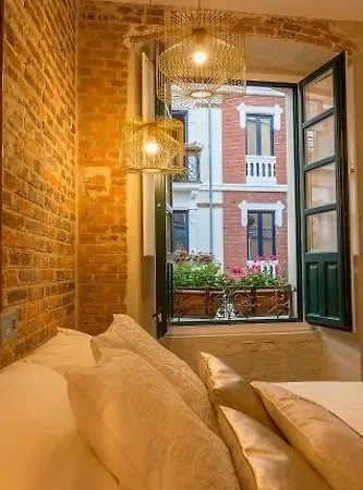 Albany Guest house 2*