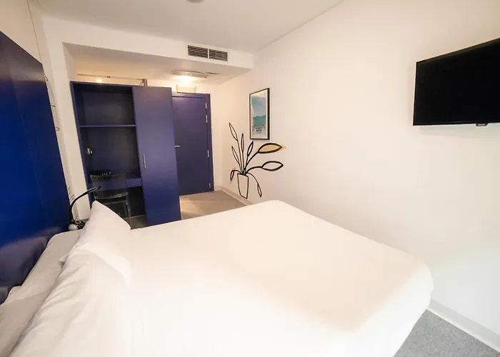 Albany Guest house 2*