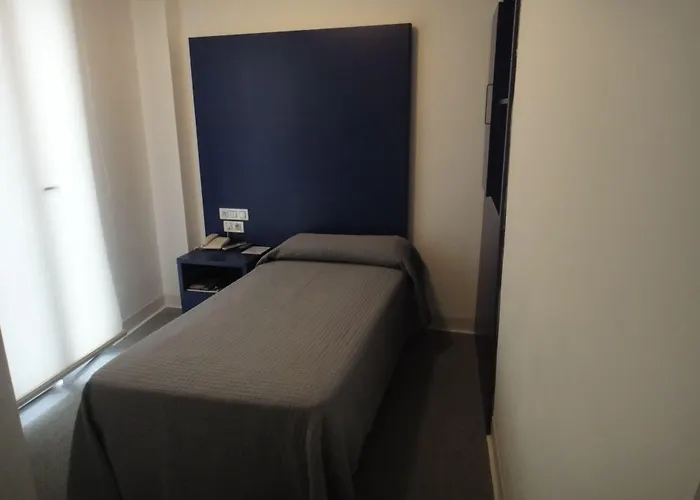 בית הארחה Albany 2*